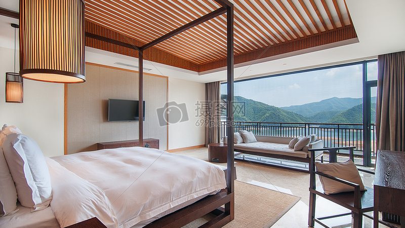定制旅游材质如何选？揭秘适用场景与选型逻辑